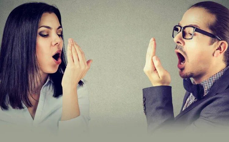 Răng sứ và chứng hôi miệng