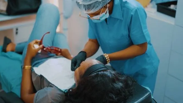 Nieng Rang Mac Cai Kim Loai 1