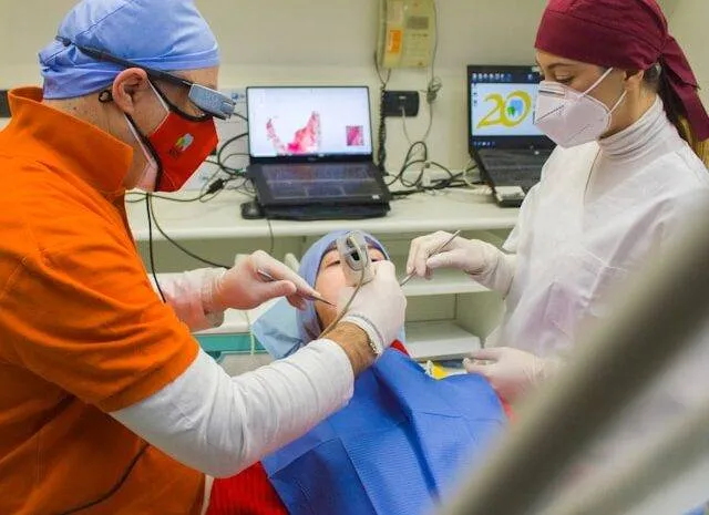 Răng chuột, hướng dẫn toàn diện về nguyên nhân, điều trị và phòng ngừa